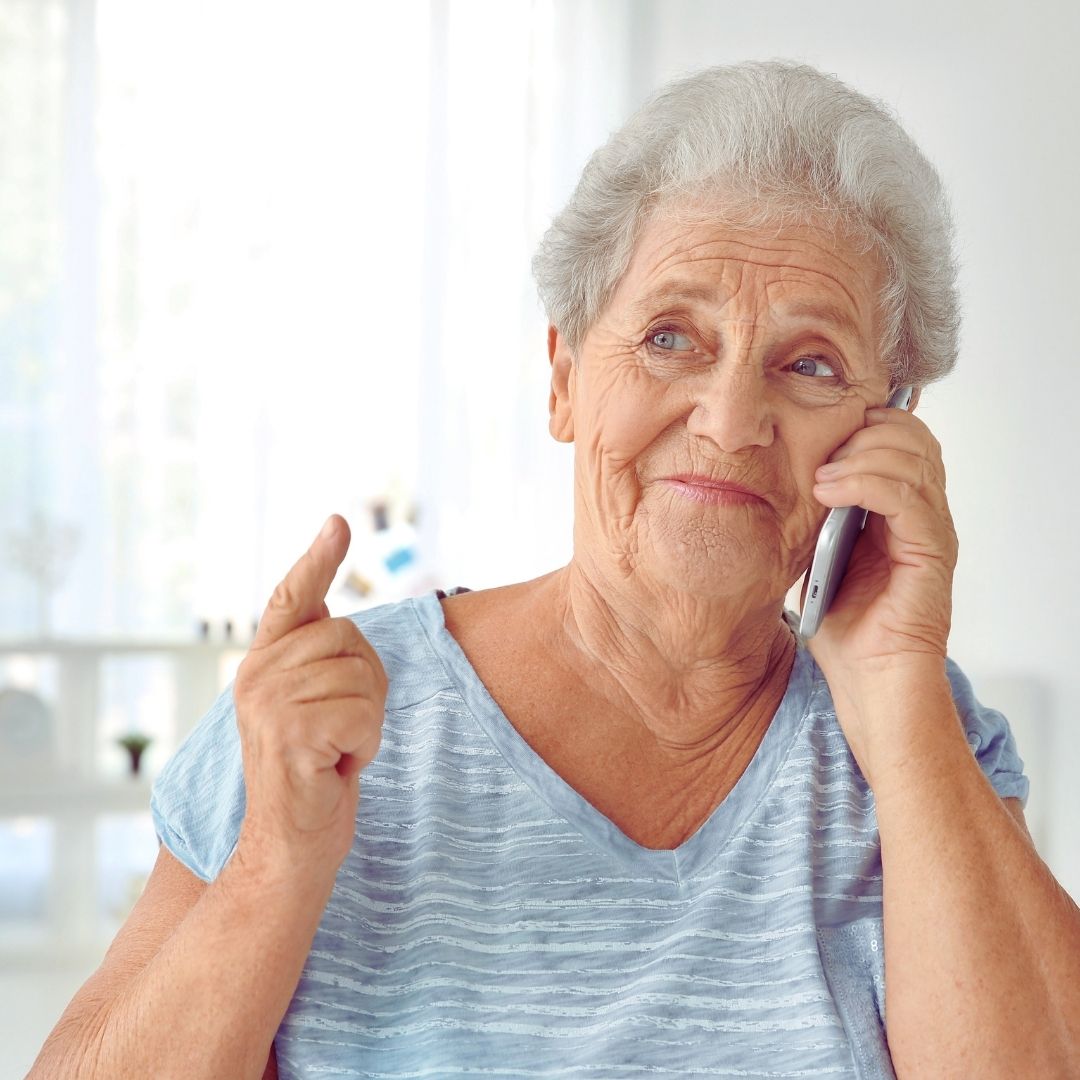 Esim בטלפון לגיל השלישי – פתרון קל ונוח לשימוש יומיומי