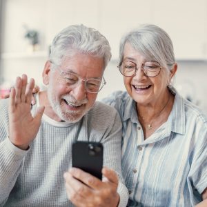 סלולר ואינטרנט לגיל השלישי – מדריך